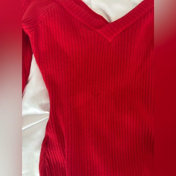 Red Off-Shoulder Bodysuit - Picture 3 of 3